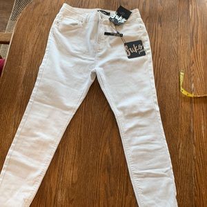 NWT. Suko jeans